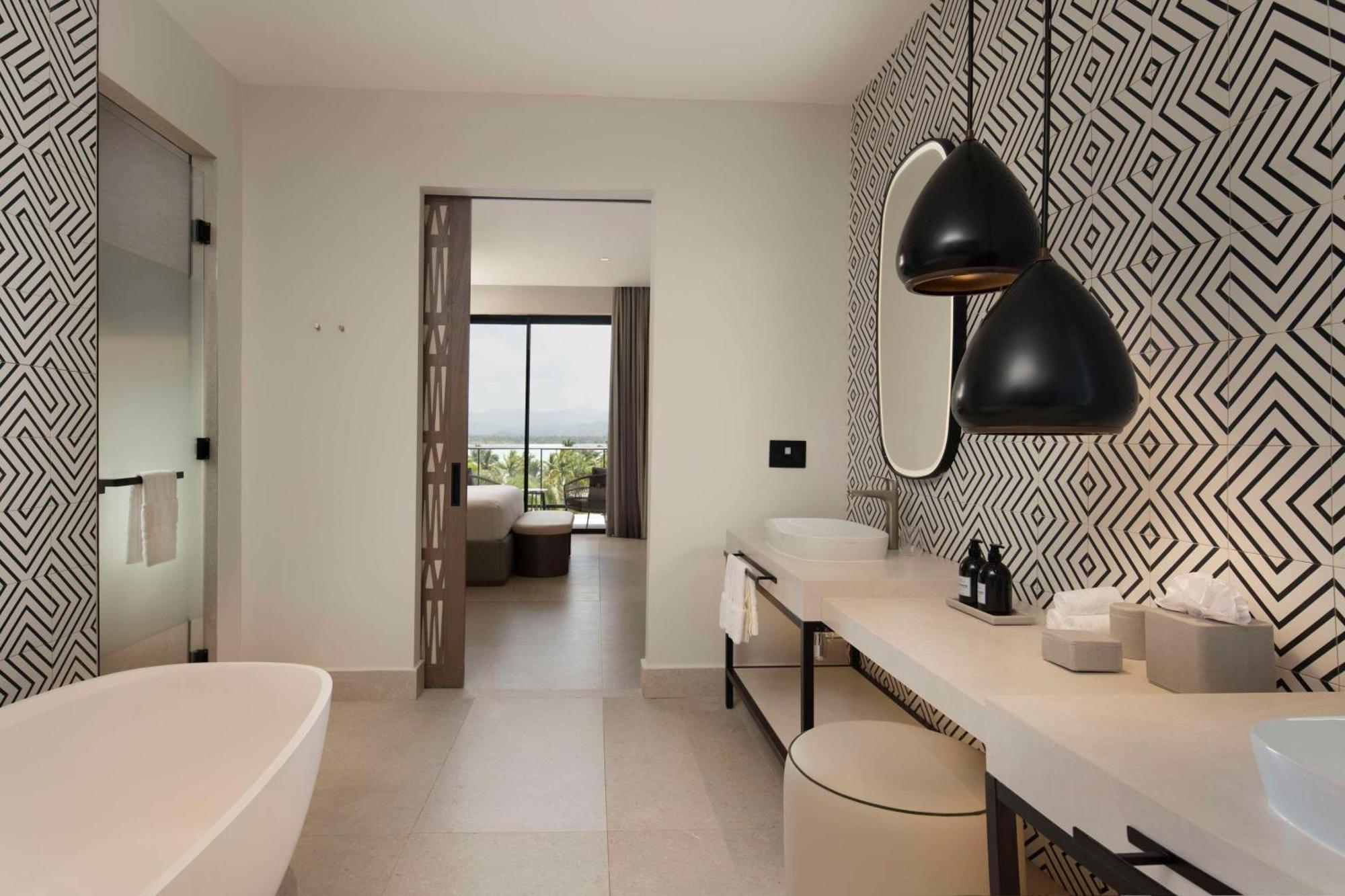 Zemi Miches Punta Cana All-Inclusive Resort, Curio By Hilton エクステリア 写真